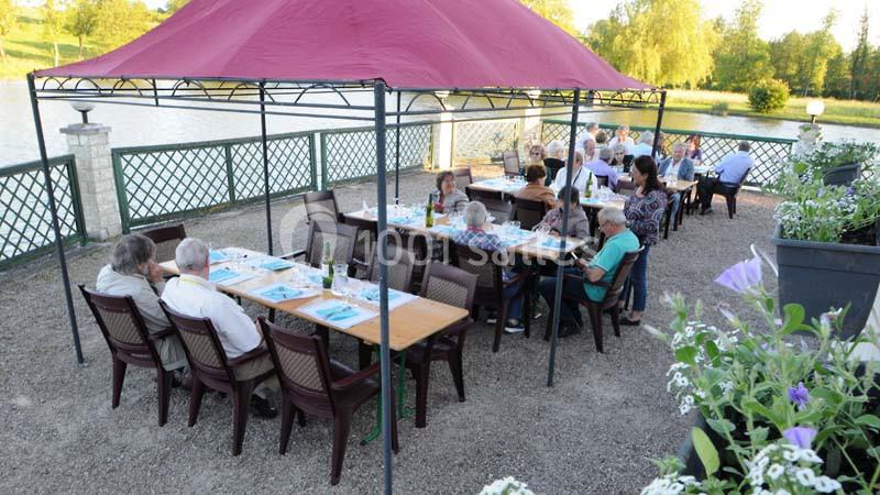 Location salle Bourbonne-les-Bains (Haute-Marne) - Hôtel Restaurant La Mézelle #1