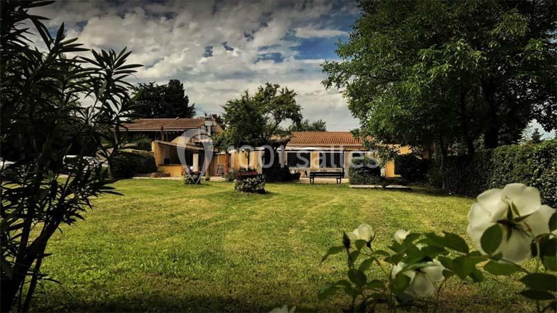 Location salle Entraigues-sur-la-Sorgue (Vaucluse) - La Maison de Sylvanie #2