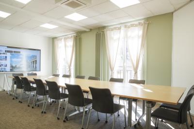 Buro Club Bordeaux Quinconces Buro Club Bordeaux Quinconces