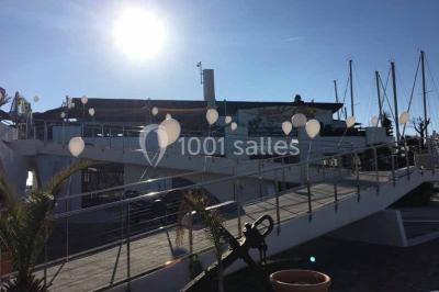 Le Yacht Club Le Yacht Club