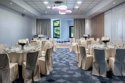 Courtyard Paris Roissy Charles De Gaulle Airport Hôtel