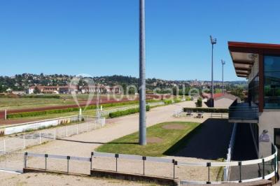 Location salle Saint-Galmier (Loire) - Salle Cabourg - Hippodrome De St Galmier #10