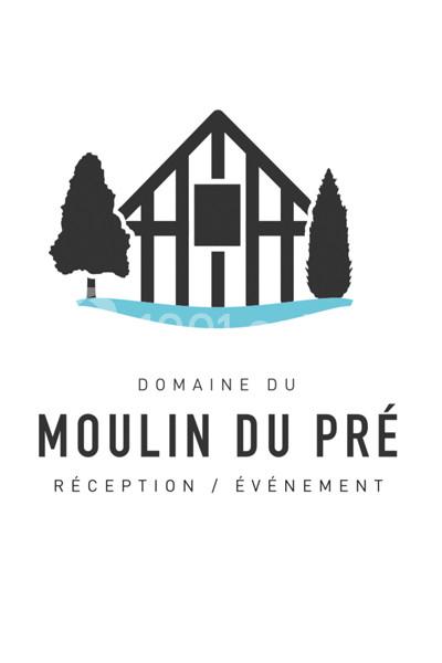 Logo du Domaine du Moulin du Pré avec une maison stylisée, deux arbres et un texte mentionnant réception et événement.