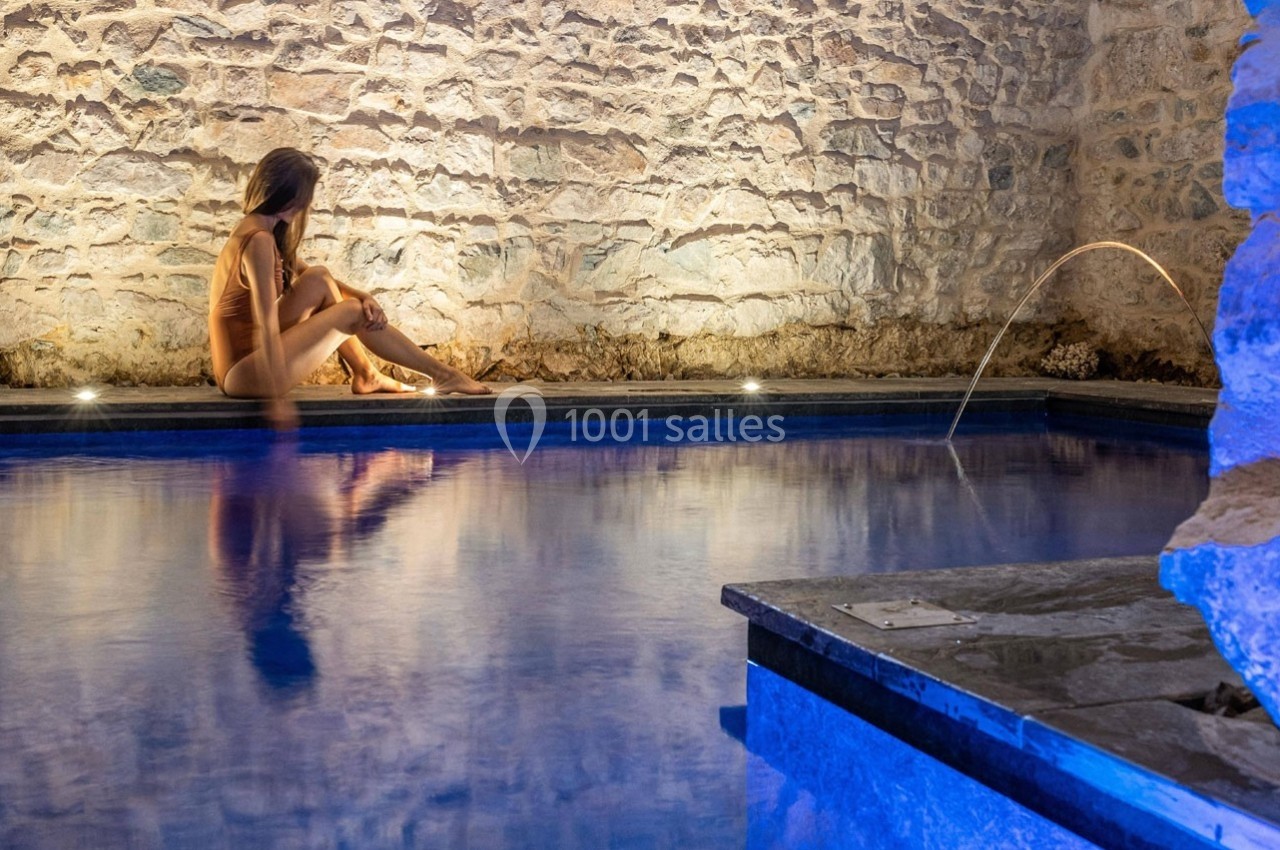 Location salle Quincié-en-Beaujolais (Rhône) - Château Du Souzy #1