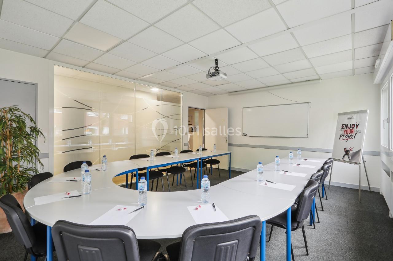 Salle Epsilon - 28 m² - 15 personnes