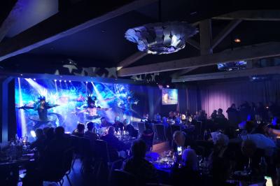 Brochure promotionnelle pour un domaine événementiel avec informations de contact, services proposés et visuels associés.