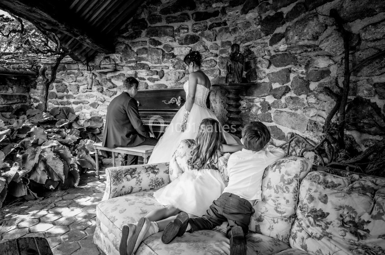 Photo H.l Studio Photo #20