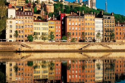 Miniature Lyon Only Lyon #2 Photo Lyon Only Lyon #4