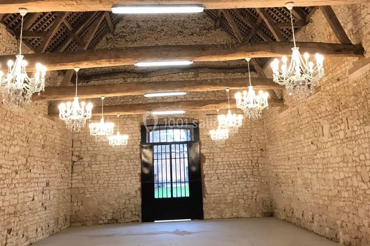 grande salle cocktail ou salle de cérémonie laïque