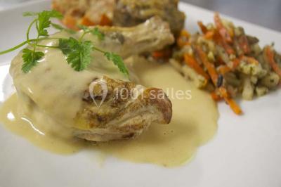 Miniature Traiteur Marles-en-Brie (Seine-et-Marne) - Eclat des Saveurs #11 Assiette composée de foie gras, gelée, pain brioché, tranches d'orange, groseilles, jeunes pousses et graines noires.