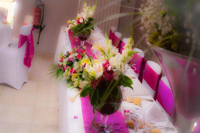 Miniature Traiteur Marles-en-Brie (Seine-et-Marne) - Eclat des Saveurs #14 Assiette composée de foie gras, gelée, pain brioché, tranches d'orange, groseilles, jeunes pousses et graines noires.