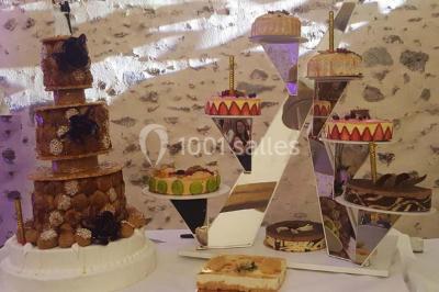 Miniature Traiteur Marles-en-Brie (Seine-et-Marne) - Eclat des Saveurs #21 Assiette composée de foie gras, gelée, pain brioché, tranches d'orange, groseilles, jeunes pousses et graines noires.