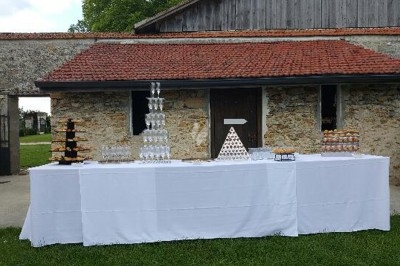 Miniature Traiteur Marles-en-Brie (Seine-et-Marne) - Eclat des Saveurs #62 Assiette composée de foie gras, gelée, pain brioché, tranches d'orange, groseilles, jeunes pousses et graines noires.