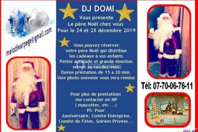 Miniature DJ Châteauneuf-les-Martigues (Bouches-du-Rhône) - Dj Domi #18 Deux mains entrelacées sur une table, avec des verres et une ambiance romantique en arrière-plan.