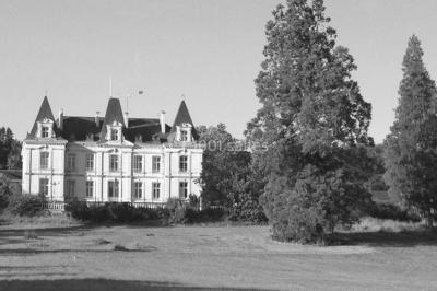 Location salle Descartes (Indre-et-Loire) - Château et gîtes des Termelles #12