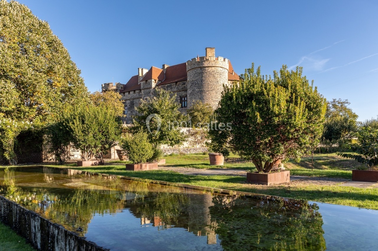 Location salle Saint-Saturnin (Puy-de-Dôme) - Château Royal de Saint-Saturnin #1