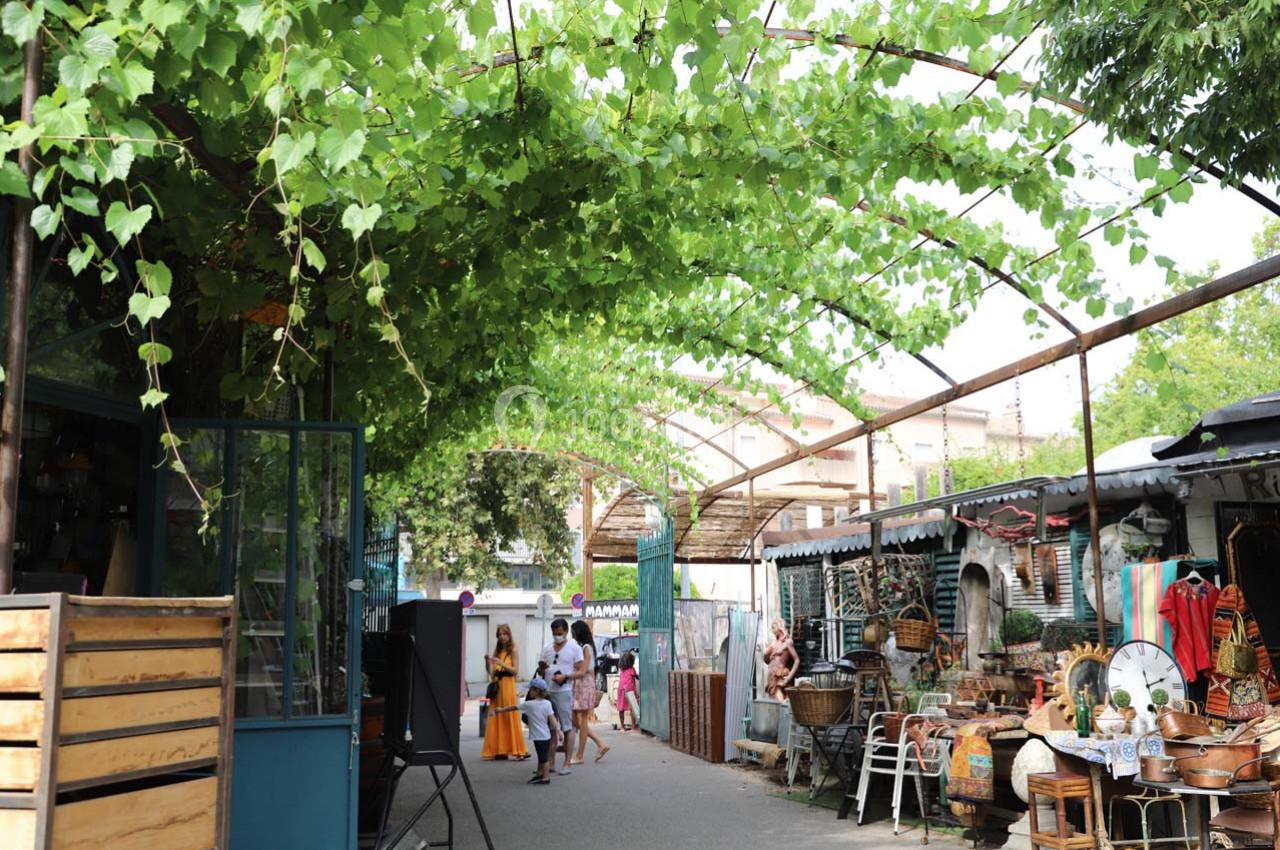 Location salle L'Isle-sur-la-Sorgue (Vaucluse) - Le Village des Antiquaires de la Gare #6