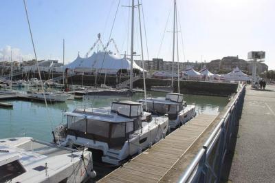 Séminaire Chapiteaux Arlette Gruss la Rochelle Séminaire Chapiteaux Arlette Gruss la Rochelle