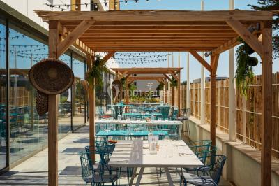 Complexe Hoteliers Aéroport Montpellier Méditerranée Parc des Expo Complexe Hoteliers Aéroport Montpellier Méditerranée Parc des Expo