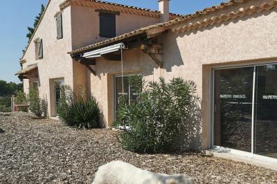 Au Petit Paradis Au Petit Paradis