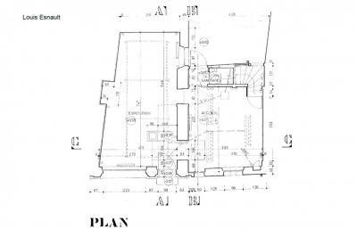 Miniature Location salle Châteaudun (Eure-et-Loir) - Maison Louis Esnault #8 Plan architectural détaillé d'un bâtiment avec annotations techniques et indications des espaces intérieurs.
