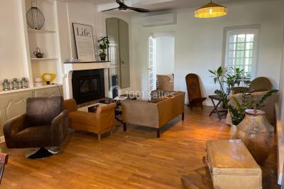 Location salle Lorgues (Var) - Carnets de Voyage #17