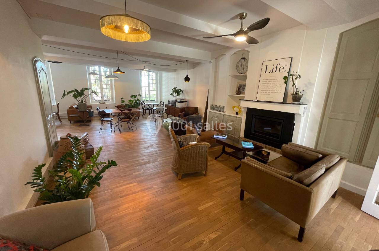 Location salle Lorgues (Var) - Carnets de Voyage #6