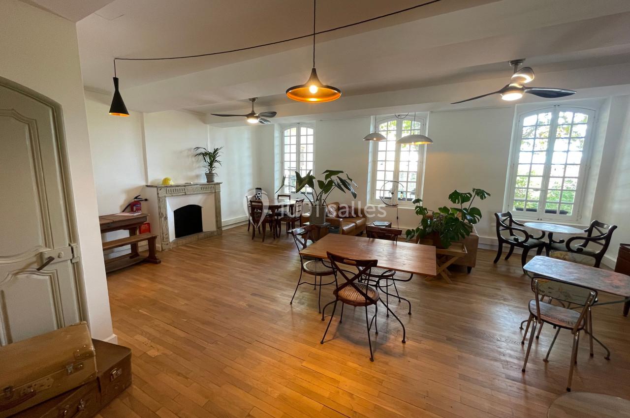 Location salle Lorgues (Var) - Carnets de Voyage #9