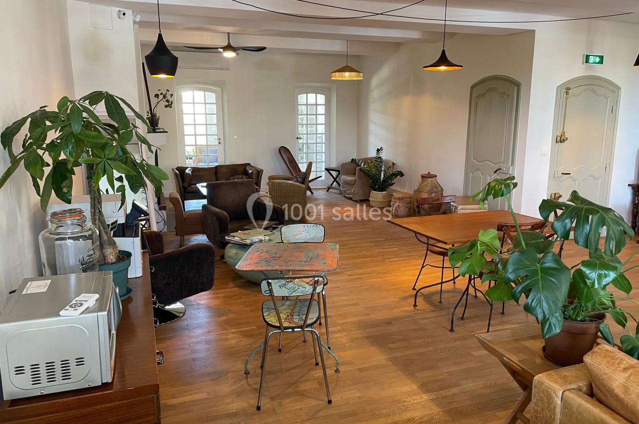 Location salle Lorgues (Var) - Carnets de Voyage #10