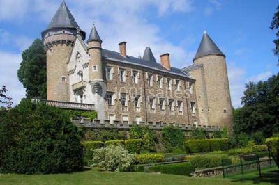 Château De Busset Château De Busset