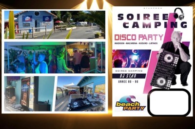 Homme jouant au jeu de la grenouille en bois, avec des palets et une version mobile affichée sur un téléphone.