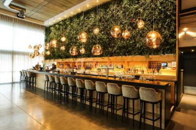 Tribeca Cosmopolitan Bistro Tribeca Cosmopolitan Bistro