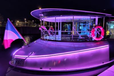 Le Vaporetto  Le Vaporetto