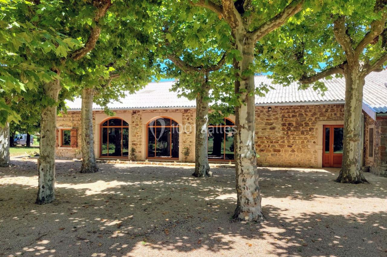 vue extérieure de la salle de réception