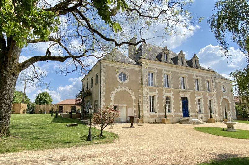 Château de Montbeil - photo 1