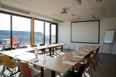 Take a Desk Take a Desk