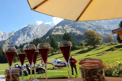 Location salle La Clusaz (Haute-Savoie) - Chalet Hôtel Inarpa #7