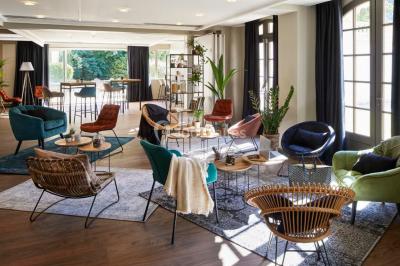 Carte indiquant les routes principales et les accès au Château de Montvillargenne, situé près de Chantilly et Gouvieux.