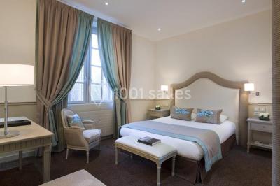 Carte indiquant les routes principales et les accès au Château de Montvillargenne, situé près de Chantilly et Gouvieux.