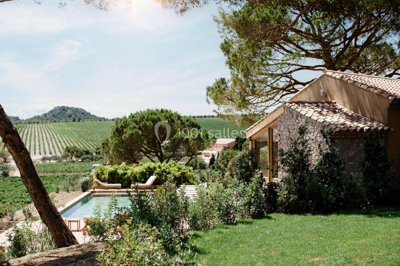 Espace pour un vin d'honneur à la Villa Soleilla