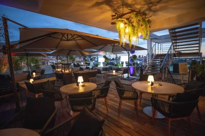 Location salle Saint-Raphaël (Var) - Le Baïa Saint-Raphaël : Restaurant - Bar – Club #21