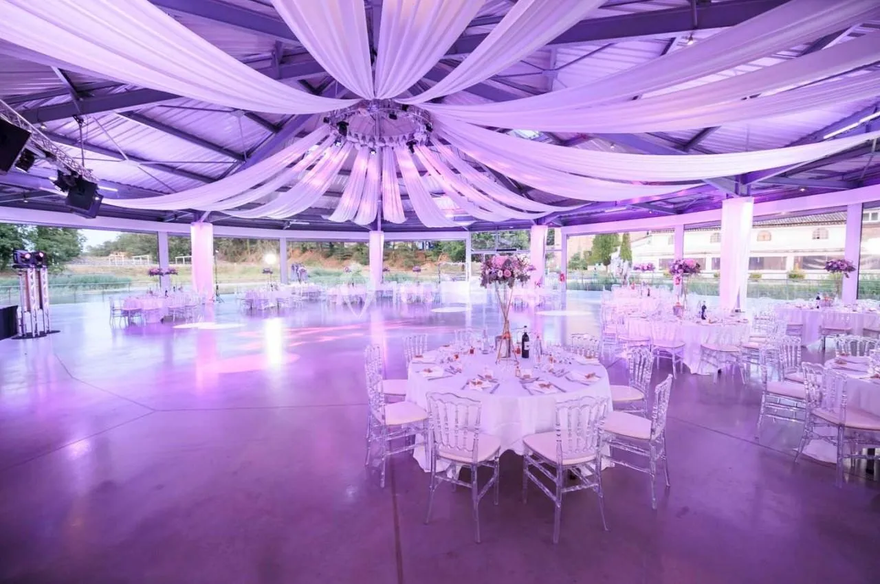 Domaine Le Billardier - louer salle de séminaire Marseille avec restauration