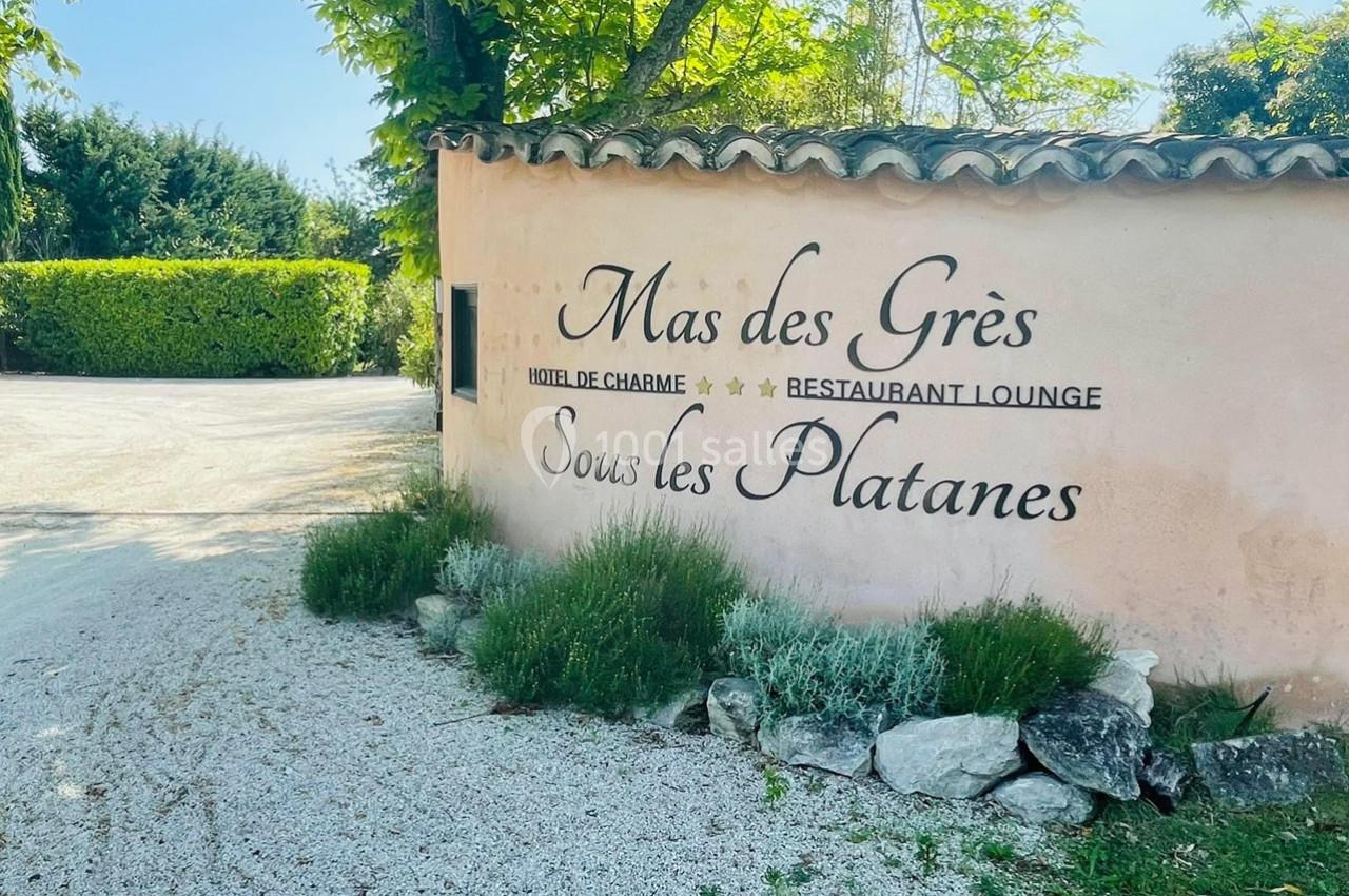 Location salle Lagnes (Vaucluse) - Hôtel Mas des Grès & Restaurant Sous les Platanes #1