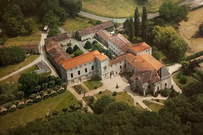 Location salle Pont-l'Abbé-d'Arnoult (Charente-Maritime) - Château de la Chaume #71