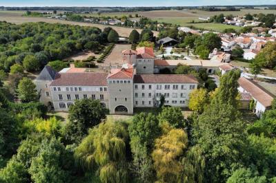 Location salle Pont-l'Abbé-d'Arnoult (Charente-Maritime) - Château de la Chaume #71