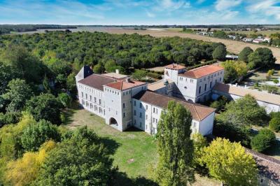 Location salle Pont-l'Abbé-d'Arnoult (Charente-Maritime) - Château de la Chaume #71