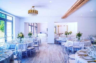 Domaine du Crêt Domaine du Crêt