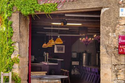 Location salle Assignan (Hérault) - Village Castigno #124