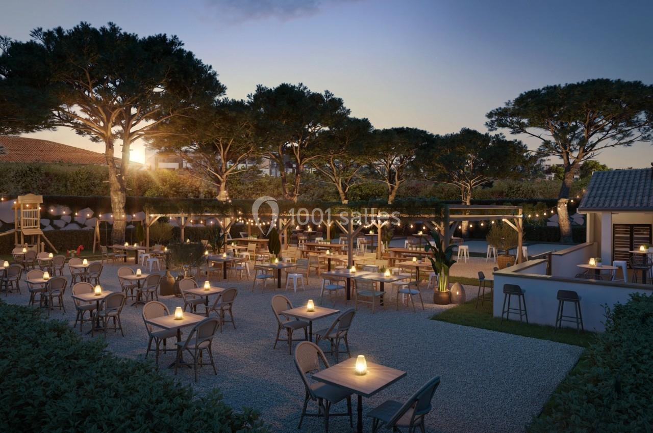 Terrasse Extérieure - Jeux Enfants