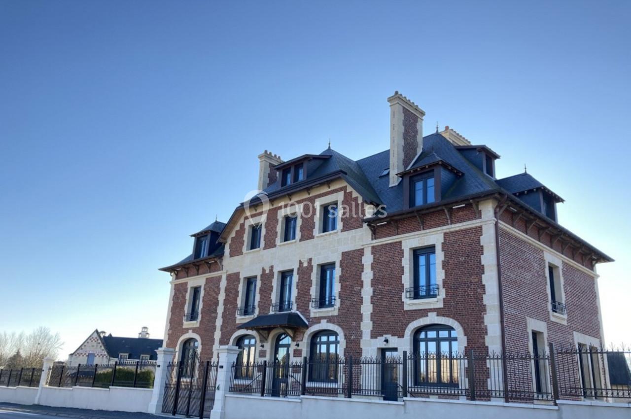 Location salle Coucy-le-Château-Auffrique (Aisne) - Domaine du Lion Rouge #1